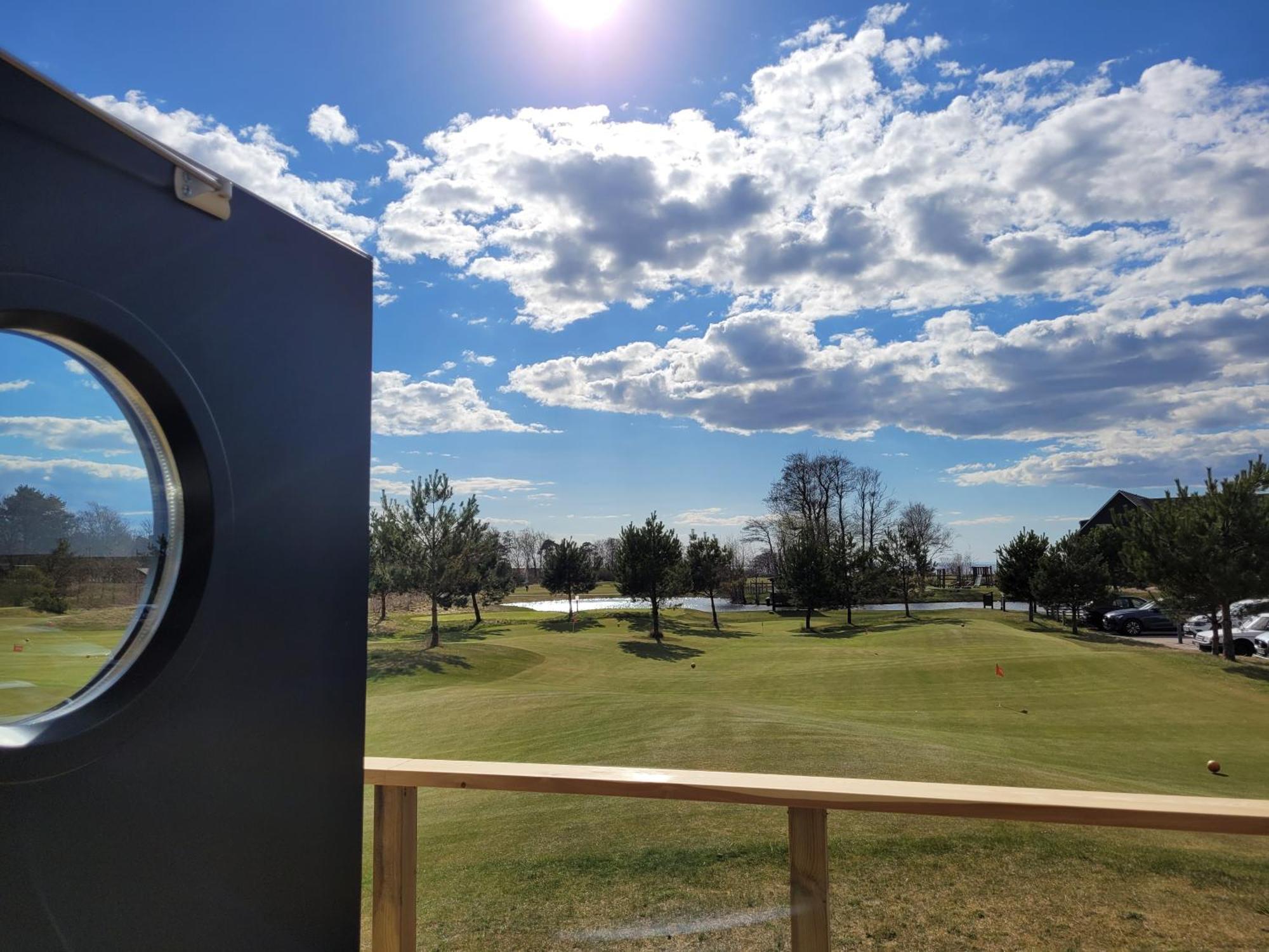 Halmstad Golfarena Stugor Luaran gambar